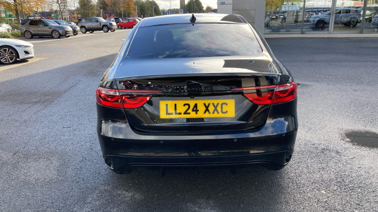 Jaguar XF 2.0 P250 R-Dynamic HSE Black 4dr Auto Petrol Saloon